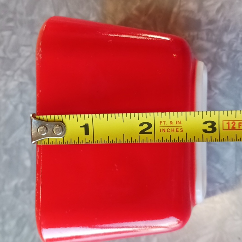 Pyrex~ Primary Red Small Refrigerator Dish - Picture 10 of 10